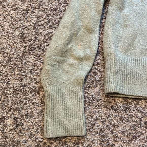 & other stories sage green sweater ~ barely worn - Picture 5 of 6
